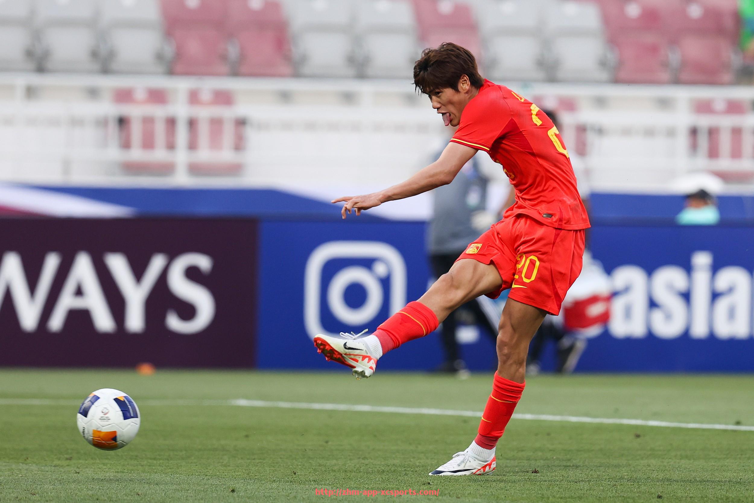 杏彩体育-英超球员欧文所穿球衣号码及其职业生涯介绍