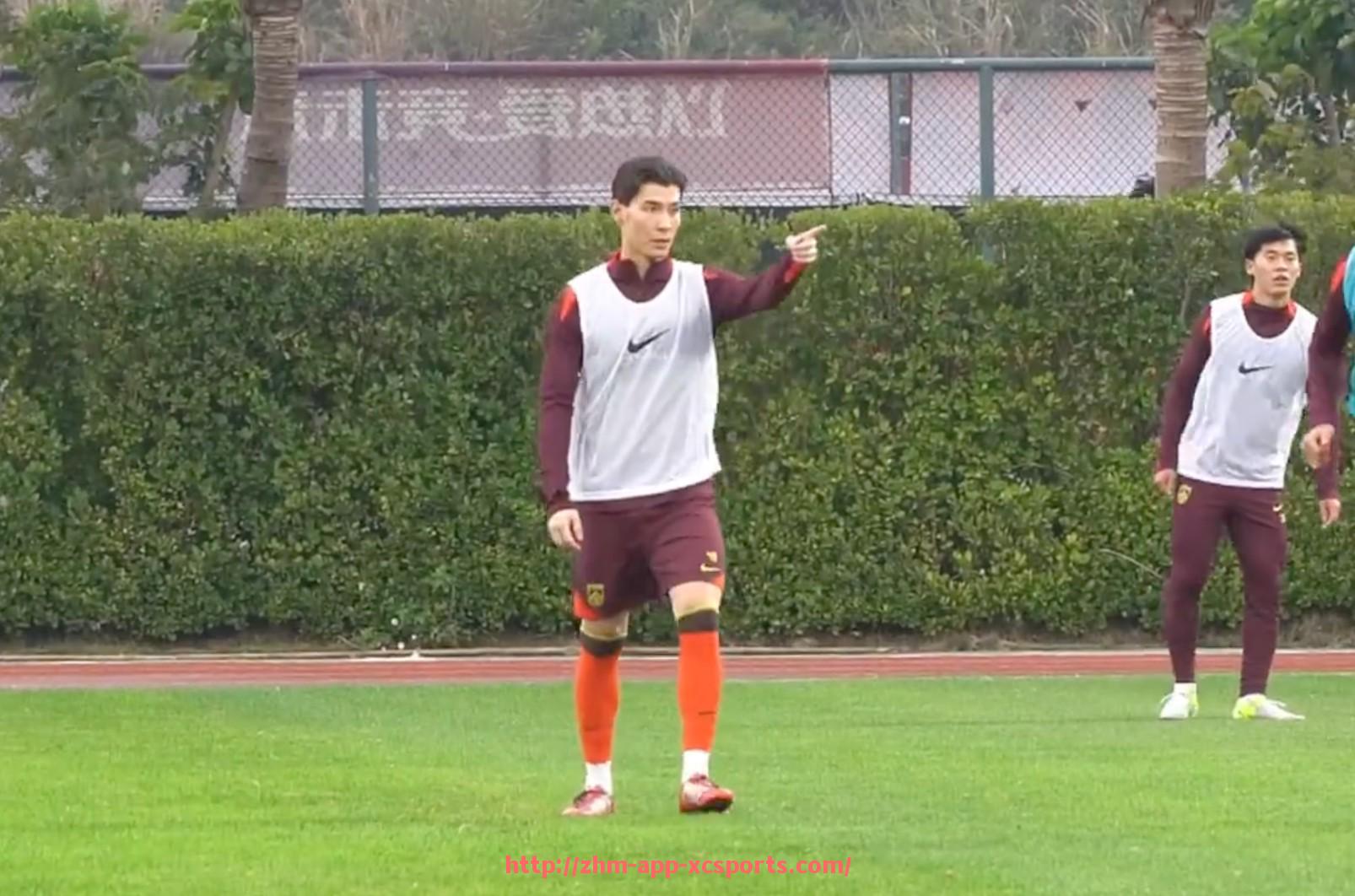 杏彩体育-法甲各队阵型调整策略及换阵时机判断